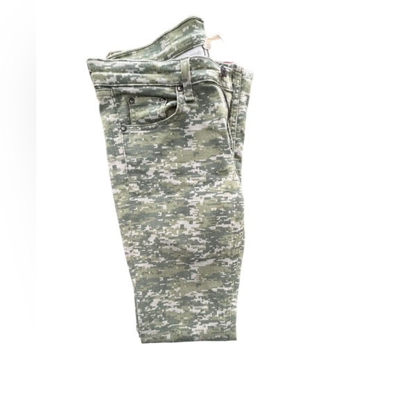 NWOT- Rag & Bone- Camo Jean- 27 - Picture 8 of 9